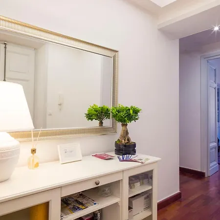 Leonardo Navona Apartment