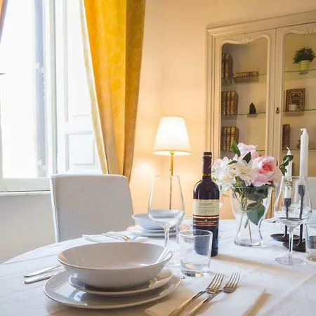 Leonardo Navona Apartment *